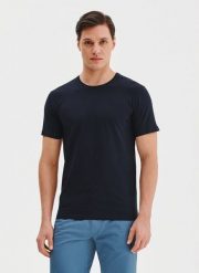 PAKO LORENTE – Granatowy gładki t-shirt męski. Niebieskie t-shirty męskie Pako Lorente, m, bez wzorów, z bawełny, bez kołnierzyka. Za 69.99 zł.