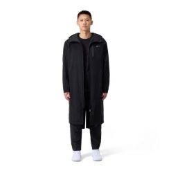 Kurtka Sportowa Parka Speedo Pro Parka. Czarne parki męskie Speedo, uniwersalny, bez wzorów, z materiału. Za 857.99 zł.