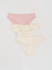 Wzorzyste majtki figi 3 pack - złamana biel. Figi damskie Reserved, l, bez wzorów, z dzianiny. Za 59.99 zł.