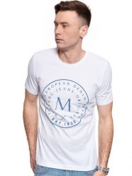 T-SHIRT MĘSKI MUSTANG ALEX C PRINT GENERAL WHITE 1009020 2045. Białe t-shirty męskie Mustang, m, bez wzorów, bez kołnierzyka. W wyprzedaży za 39.99 zł.
