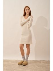 Just Cashmere Kaszmirowa sukienka "Tracy" w kolorze kremowym rozmiar: XL. Brązowe sukienki damskie Just Cashmere, xl, bez wzorów, z kaszmiru, bez kołnierzyka, bez ramiączek, mini. Za 413.99 zł.