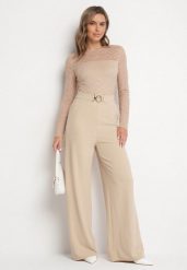 Jasnobeżowy Koronkowy Kombinezon z Wiskozą z Szerokimi Nogawkami Ninarena. Brązowe kombinezony damskie Born2be, l, bez wzorów, z koronki, eleganckie, bez kołnierzyka, bez ramiączek, długie. Za 169.99 zł.