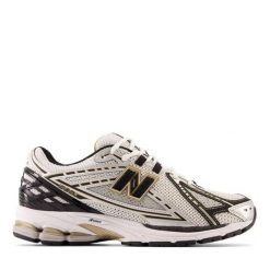 Buty sportowe New Balance 1906R Szary/Brązowy Męskie. Białe buty fitness męskie New Balance, do biegania. Za 674.55 zł.