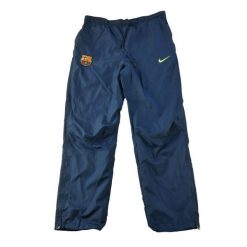 Second life - Spodnie dresowe męskie Nike FC Barcelona - Stan bardzo dobry. Niebieskie spodnie sportowe męskie Nike, z dresówki. Za 149.06 zł.