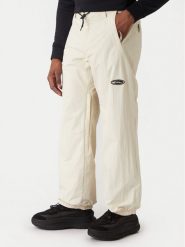 Quiksilver Spodnie snowboardowe Snow Down EQYTP03233 Écru Relaxed Fit. Białe spodnie materiałowe męskie Quiksilver, bez wzorów, z syntetyku, sportowe. Za 439.99 zł.