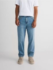 Jeansy carrot fit - indigo jeans. Niebieskie jeansy męskie Reserved. W wyprzedaży za 59.99 zł.