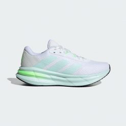 Buty Galaxy 7 Running. Białe obuwie do biegania damskie Adidas. Za 231.90 zł.