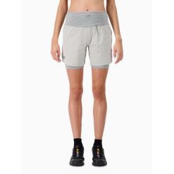 Krótkie spodenki 2 w 1 Damskie Trail-Running PERFORMANCE MAX. Szare szorty damskie BODYCROSS, bez wzorów, ze skóry. Za 391.99 zł.