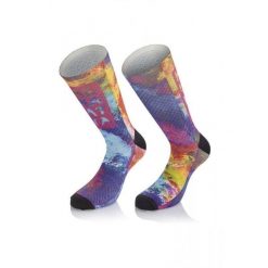 Skarpetki Mb Wear Fun H17 Hakuna Matata. Niebieskie skarpetki męskie MB WEAR, bez wzorów, z materiału. Za 86.35 zł.