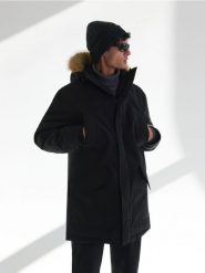 Kurtka parka - czarny. Czarne kurtki męskie Sinsay, l, bez wzorów. Za 179.99 zł.