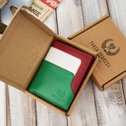 Portfel skórzany PAOLO PERUZZI AV-07-MC flaga włoch. Brązowe portfele męskie Paolo Peruzzi, bez wzorów, z materiału. Za 69.99 zł.