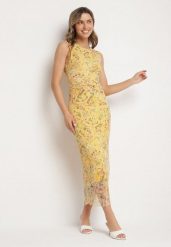 Żółta Koktajlowa Taliowana Sukienka w Kwiaty z Wiskozową Podszewką Lidra. Żółte sukienki damskie Born2be, na co dzień, m, z aplikacjami, z jeansu, eleganckie, bez kołnierzyka, bez ramiączek, maxi. W wyprzedaży za 87.99 zł.