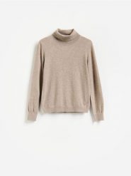 Golf z wełny merino - beżowy. Brązowe golfy damskie Reserved, l, bez wzorów, z wełny, bez ramiączek. Za 229.99 zł.