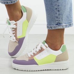 Fioletowe sportowe buty damskie McBraun 23263. Fioletowe buty sportowe na co dzień damskie McBraun, bez wzorów, ze skóry, na fitness i siłownię. Za 99.00 zł.