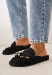 Czarne Klapki VICES Mule Ozdobione Frędzlami Koralikami i Kokardą Eathelena. Czarne klapki damskie Renee, bez wzorów, bez obcasa, na płaskiej podeszwie. Za 119.99 zł.