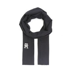 Szal Tommy Hilfiger. Niebieskie szaliki i kominy damskie Tommy Hilfiger, bez wzorów. Za 299.99 zł.