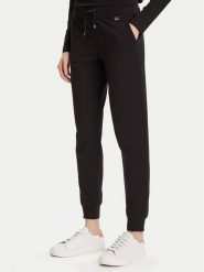 EA7 Emporio Armani Spodnie dresowe 7W000461 AF13135 UC001 Czarny Regular Fit. Czarne spodnie dresowe damskie EA7 Emporio Armani, xxl, bez wzorów, z bawełny. Za 349.99 zł.