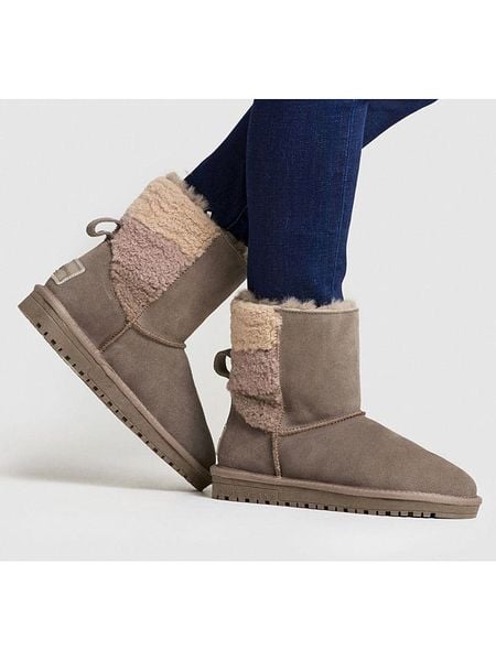 Pepe Jeans FOOTWEAR Skórzane botki zimowe "Diss" w kolorze beżowo-szarym rozmiar: 39. Brązowe botki damskie Pepe Jeans FOOTWEAR, na zimę, z jeansu, bez obcasa, bez zapięcia. Za 193.24 zł.
