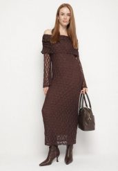 Brązowa Koktajlowa Sukienka z Odkrytymi Ramionami z Koronki Eperrie. Brązowe sukienki damskie Born2be, na spotkanie biznesowe, l, bez wzorów, z koronki, eleganckie, bez kołnierzyka, bez ramiączek, midi, z odkrytymi ramionami. Za 159.99 zł.