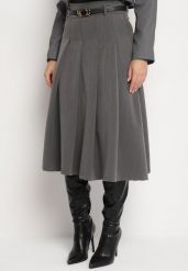 Szara Rozkloszowana Spódnica z Wiskozą Ozdobiona Paskiem i Plisami Fidelin. Szare spódniczki damskie Born2be, m, bez wzorów, z wiskozy, eleganckie, midi, dopasowane. Za 109.99 zł.