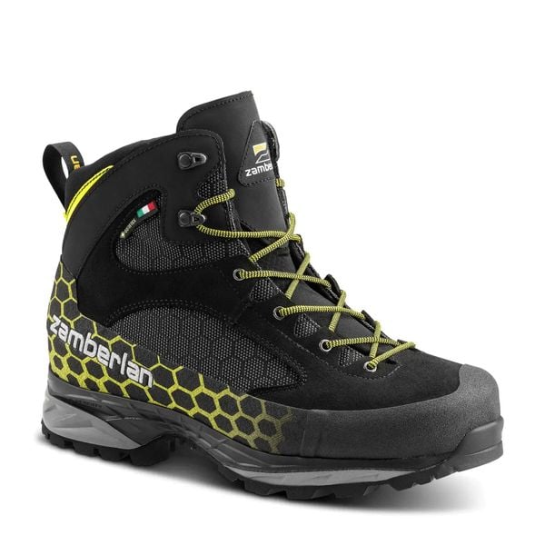 Buty trekkingowe Zamberlan 1116 Rando Gtx. Czarne buty trekkingowe męskie Zamberlan, z nubiku, bez zapięcia, trekkingowe. Za 1,632.35 zł.