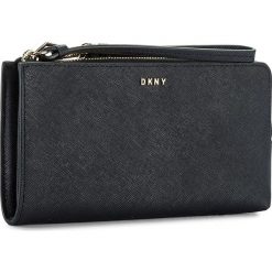 Duży Portfel Damski DKNY - Slgs-Bryant Park R2235051 Navy 400. Niebieskie portfele damskie DKNY, bez wzorów, ze skóry. W wyprzedaży za 209.00 zł.
