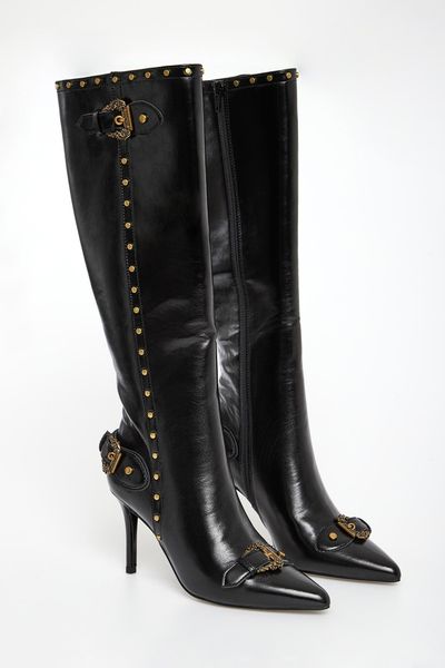 Kozaki VERSACE JEANS COUTURE. Kozaki damskie Versace Jeans Couture, z jeansu, bez obcasa. W wyprzedaży za 1,175.30 zł.