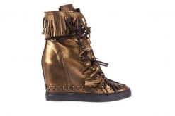 Botki Bayla-136 G655 Skóra Złota, Skóra naturalna - 40. Żółte botki damskie Bayla, ze skóry, bez obcasa, na koturnie, bez zapięcia. W wyprzedaży za 134.10 zł.