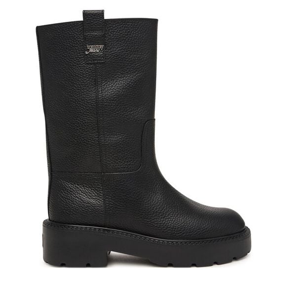 Kozaki Tommy Jeans. Czarne kozaki damskie Tommy Jeans, z jeansu, bez obcasa, na płaskiej podeszwie. Za 799.99 zł.