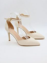 Bellucci Czółenka w kolorze beżowym rozmiar: 37. Brązowe czółenka damskie Bellucci, bez wzorów, bez obcasa, na szpilce. Za 121.99 zł.