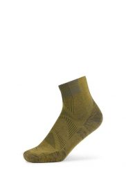 Skarpety biegowe Buff Coolnet Quarter Sock CQ. Brązowe skarpetki damskie Buff, bez wzorów, z elastanu. Za 93.49 zł.