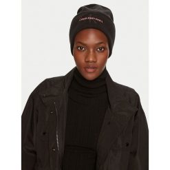 Czapka Calvin Klein. Czarne czapki zimowe damskie CALVIN KLEIN. Za 199.99 zł.