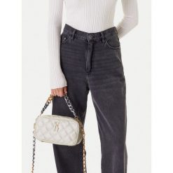 Torebka Steve Madden. Białe torebki klasyczne damskie Steve Madden, bez wzorów, bez dodatków. Za 252.99 zł.