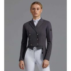Damska kurtka ujeżdżeniowa Premier Equine Capriole. Czarne kurtki damskie PREMIER EQUINE, bez wzorów, z materiału, bez kaptura. Za 971.50 zł.