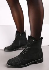 Czarne Botki z Cyrkoniami na Nosku i Szerokim Języku Rafana. Czarne botki damskie Renee, z jeansu, eleganckie, bez obcasa, na płaskiej podeszwie, bez zapięcia. Za 179.99 zł.