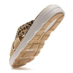 Sandały damskie Cassie. Brązowe sandały damskie Regatta, bez wzorów, bez obcasa. Za 299.99 zł.