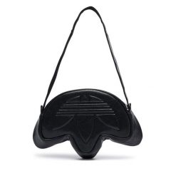 Torebka adidas. Czarne torebki klasyczne damskie Adidas, bez wzorów, bez dodatków. Za 219.99 zł.