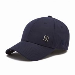 Czapka z daszkiem New Era. Niebieskie czapki z daszkiem damskie New Era, bez wzorów. Za 89.99 zł.