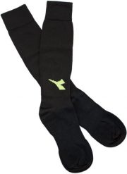 Skarpety Piłkarskie Diadora Sock Training Czarne. Czarne skarpetki damskie Diadora, bez wzorów, z bawełny. Za 99.99 zł.
