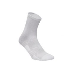 Skarpetki do chodzenia/nordic walking WS 100 Mid białe 3 pary. Białe skarpetki damskie NEWFEEL, bez wzorów, z bawełny. Za 19.99 zł.