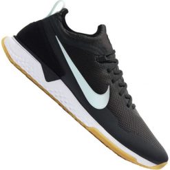 Czarne Buty Nike F.C M AQ3619-030. Czarne buty sportowe na co dzień męskie Nike, na jesień, z gumy, bez zapięcia. W wyprzedaży za 499.00 zł.