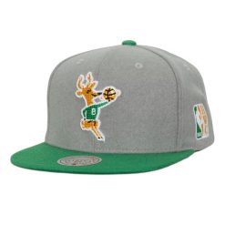 Czapka typu snapback Mitchell & Ness Melt Stitch Milwaukee Bucks. Szare czapki męskie Mitchell & Ness, bez wzorów. Za 221.50 zł.