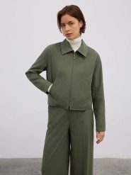 BGN Kurtka koszulowa w kolorze zielonym rozmiar: 38. Zielone kurtki damskie BGN, bez wzorów, bez kaptura. Za 170.07 zł.