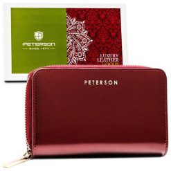 Portfel skórzany Peterson PTN BC-418 czerwony. Czerwone portfele damskie Peterson, bez wzorów, z lakierowanej skóry. Za 163.99 zł.