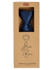 Finshley & Harding London krawat na zamek błyskawiczny wykonany z jedwabiu Mężczyźni Jedwab niebieski, ONE SIZE. Niebieskie krawaty i muchy męskie Finshley & Harding London, bez wzorów, z jedwabiu, biznesowe. Za 149.95 zł.