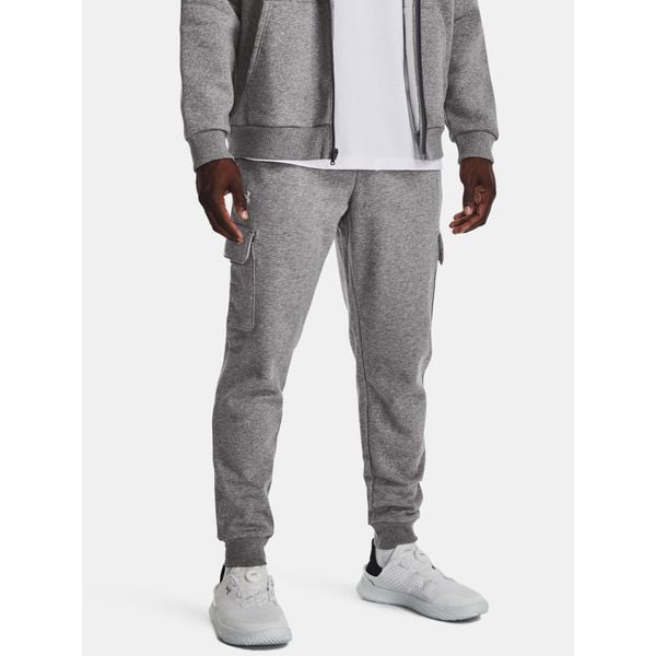 Spodnie męskie Under Armour Rival Fleece Cargo Jogger. Szare spodnie sportowe męskie Under Armour. Za 239.99 zł.