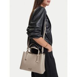 Torebka Nine West. Szare torebki klasyczne damskie Nine West, bez wzorów, bez dodatków. Za 299.99 zł.
