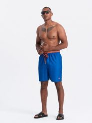 Spodenki męskie kąpielówki z dwukolorowym ściągaczem – ciemnoniebieskie V5 - Rozmiar: L. Niebieskie kąpielówki męskie Ombre Clothing, l, bez wzorów, z poliesteru, do pływania. W wyprzedaży za 69.99 zł.