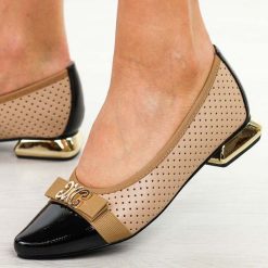 Czarne ażurowe baleriny damskie Potocki 12556. Czarne baleriny damskie POTOCKI, z aplikacjami, z jeansu, bez obcasa, na obcasie. Za 179.00 zł.