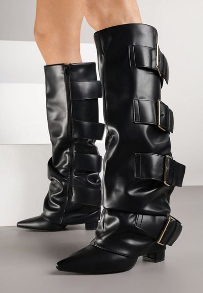 Czarne Marszczone Kozaki na Słupkowym Obcasie Zdobione Sprzączkami Arqellia. Czarne kozaki damskie Born2be, bez obcasa, na obcasie. Za 169.99 zł.